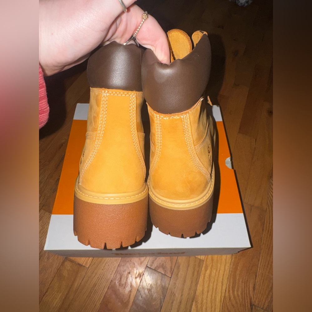 FINAL PRICE NWB Timberland Women’s Stone Street 6 In Boot Color Wheat - Picture 5 of 7